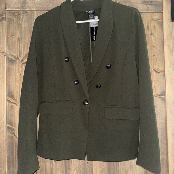 Soho Green Blazer with Tailored Silhouette and Classic Lapel - Picture 2 of 3